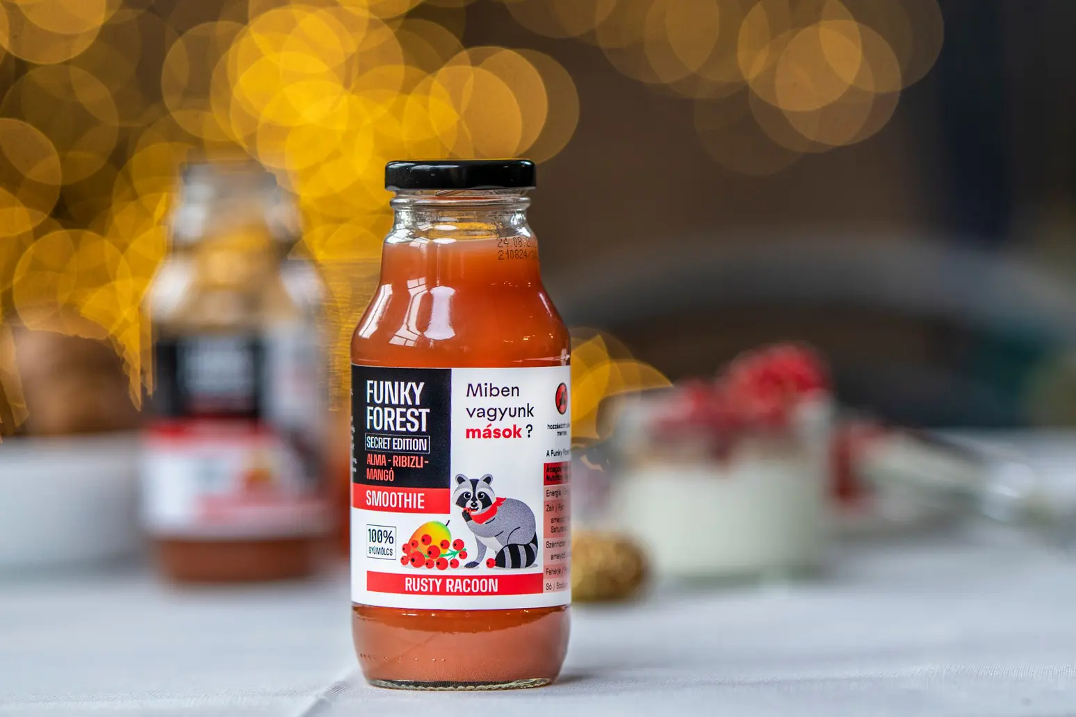 Reflektorfényben Rusty Racoon és a ribizli!